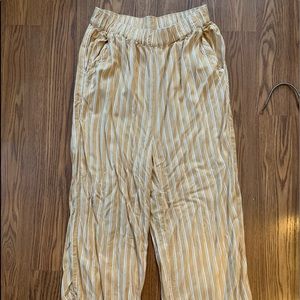 American eagle flowy pants